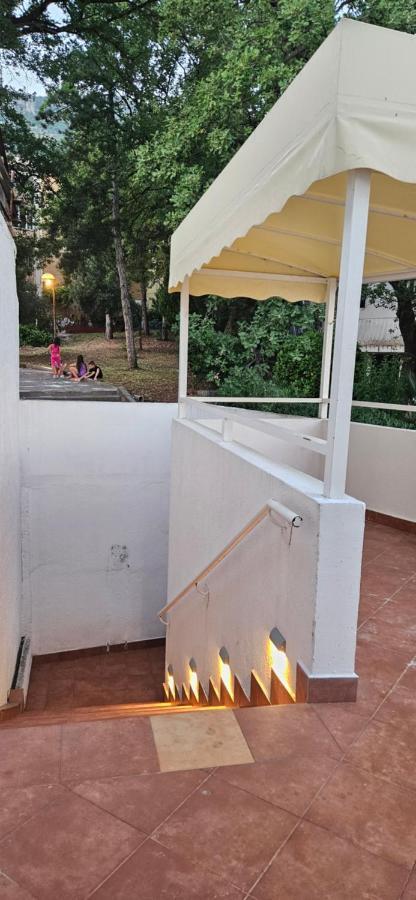 Sea View Apartment Aria Petrovac Luaran gambar